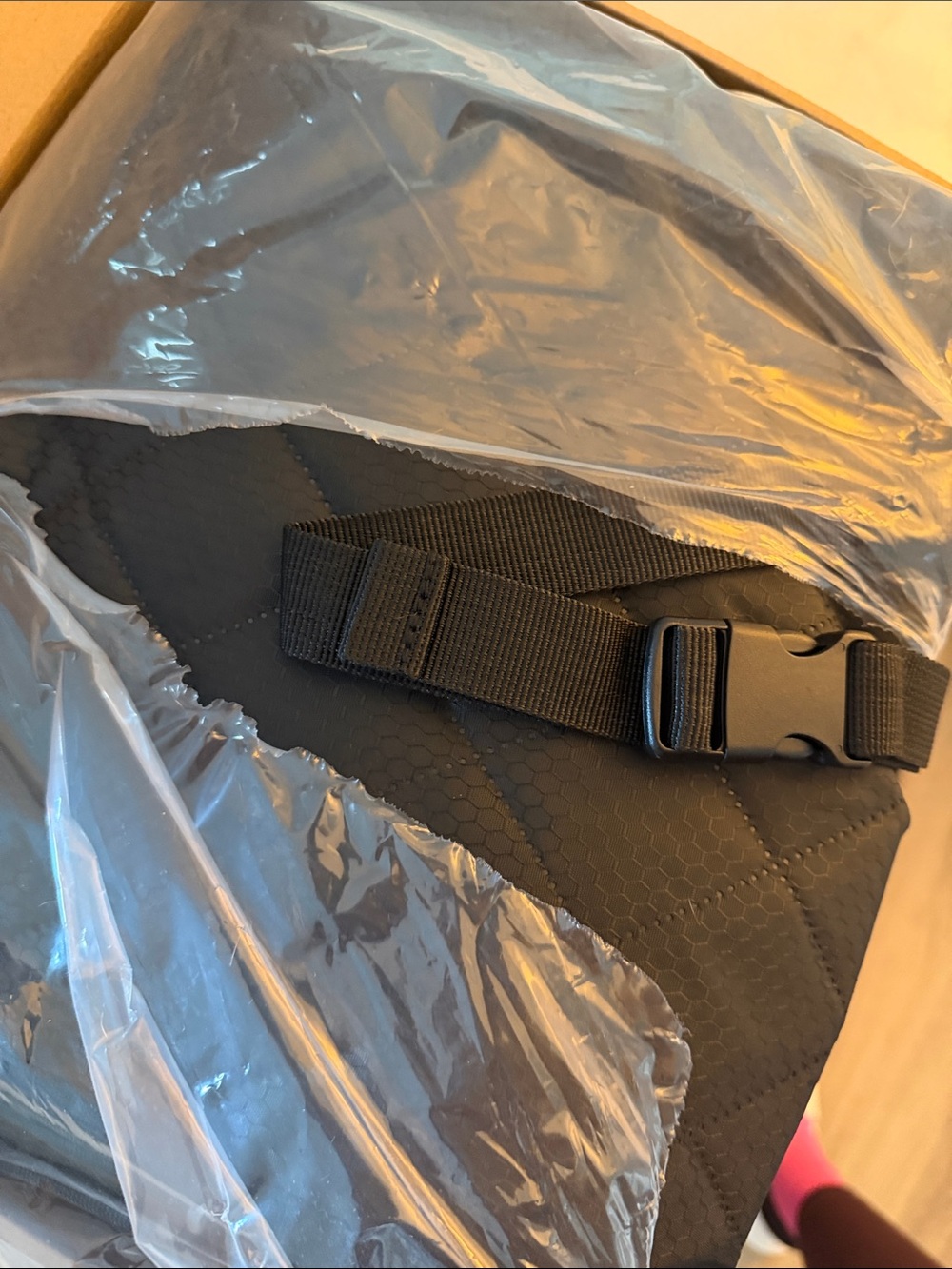 Brand New! Waterproof Car Seat Cover - Universal Quilted Rear Seat Protector - Picture 5 of 6